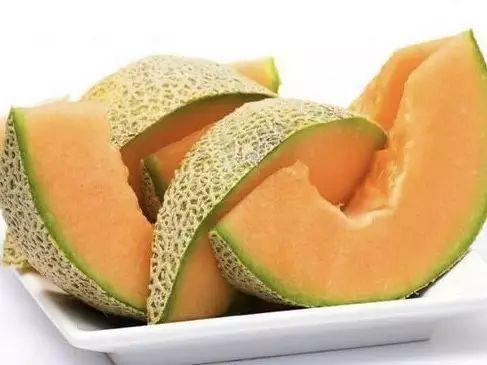 哈密瓜裂瓜了可以吃吗,哈密瓜裂瓜处理与食用指南